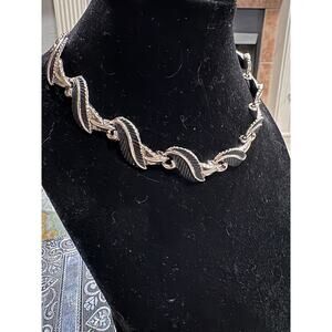 Vintage Silver-Tone Black Enamel Leaf Necklace